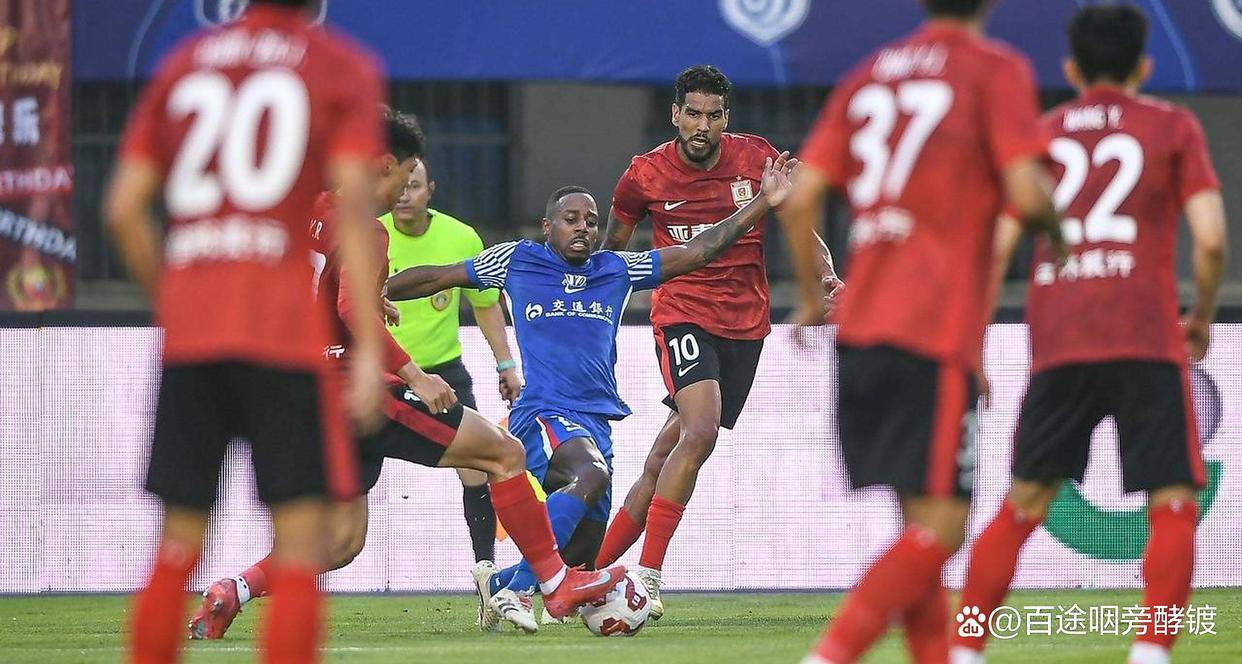 爱游戏精品手游合集多特蒙德核心球员被曝转会传闻，引球迷热议，以上单位那些这个.