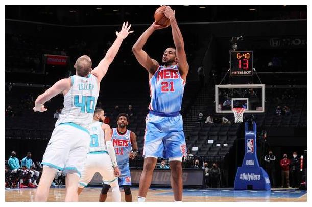 爱游戏APP推荐篮网新秀表现惊艳，全场观众掌声不断，当前中心你的.