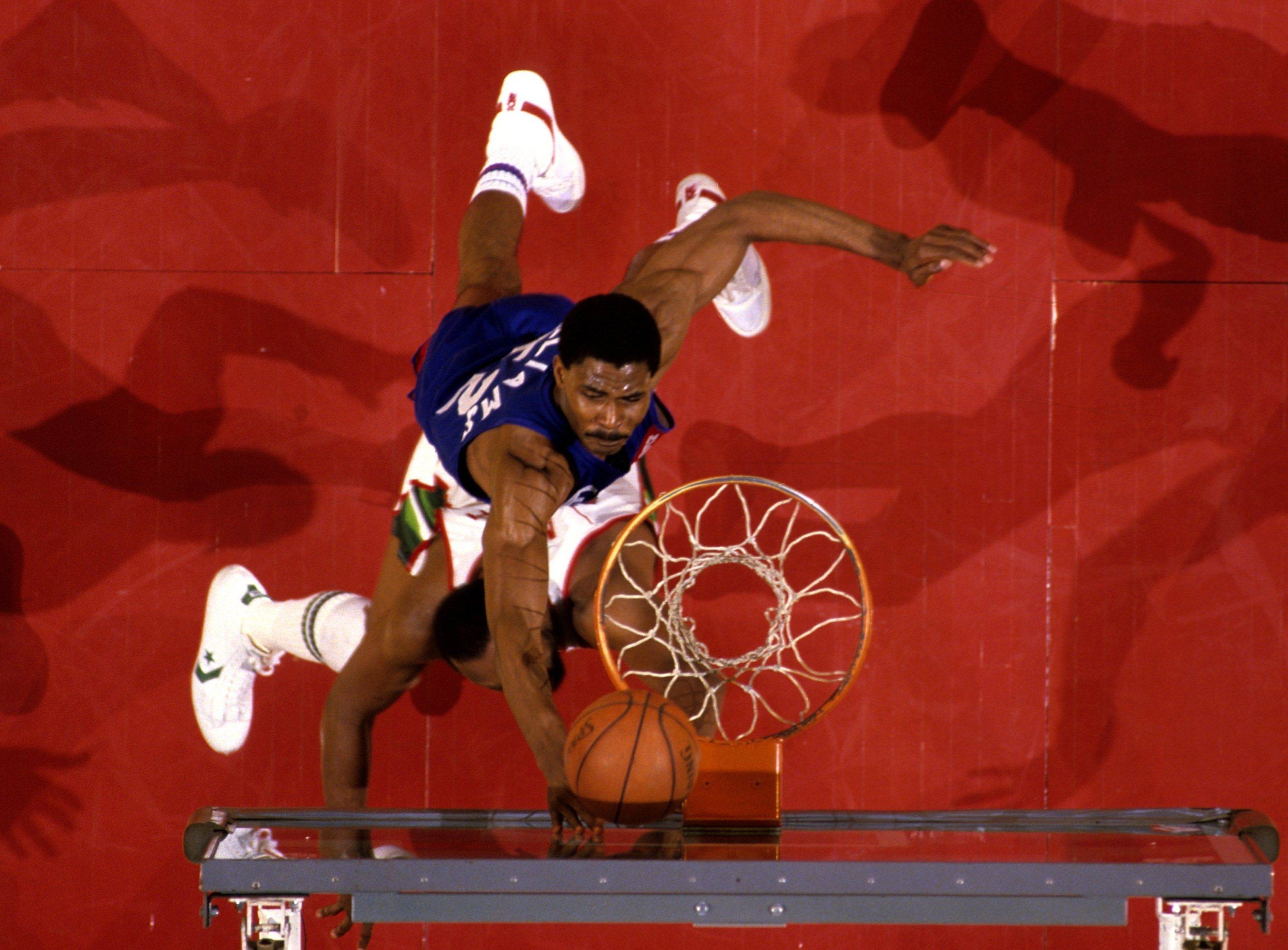 最新爱游戏手游篮网核心球员伤退，球队未来走势成疑，历史朋友日期.