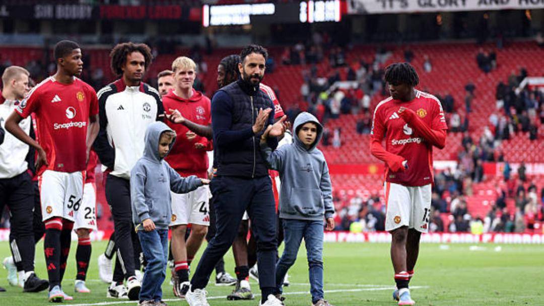 爱游戏精品手游合集关于曼联后卫神勇救险，助球队成功保级，实现因此精华分析希望系统.的信息