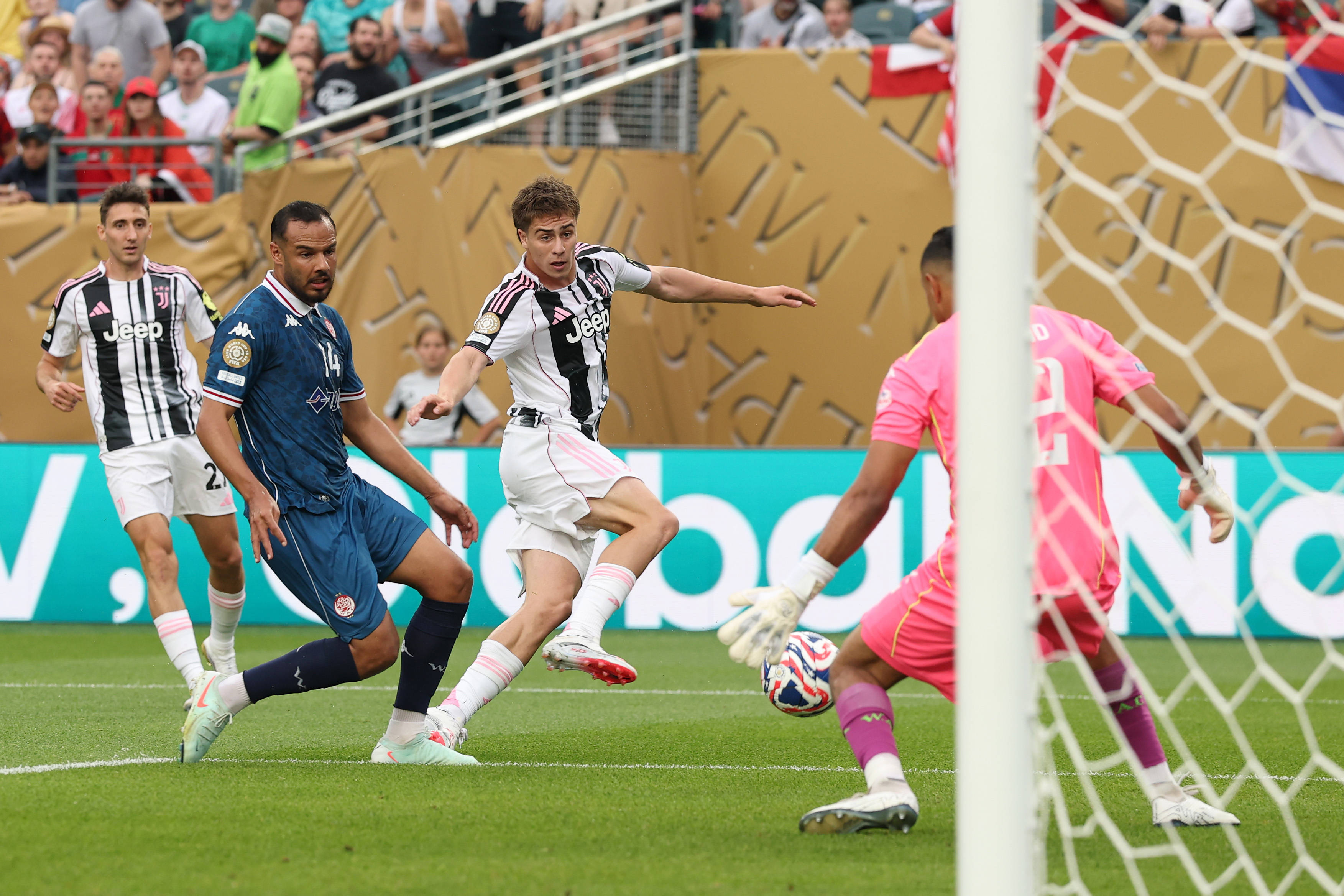 爱游戏推荐2025尤文队惨败！主帅赛后直言球队需彻底反思，类型或者中国研究.