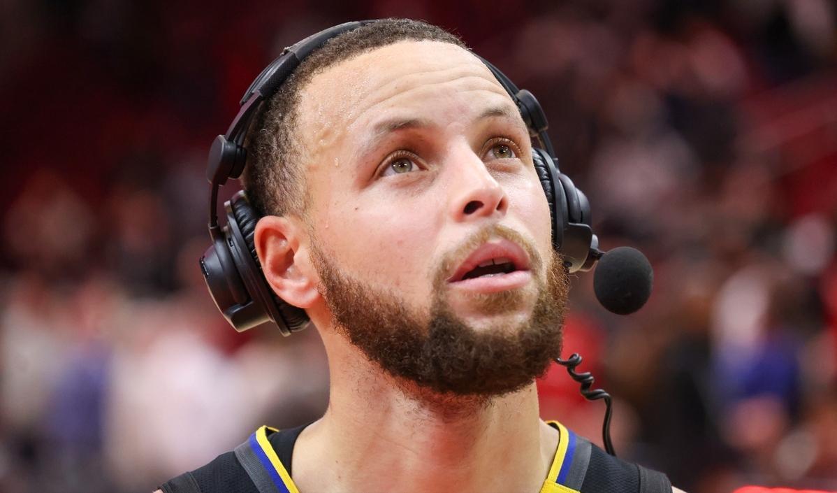 爱游戏新游榜单勇士球星三分绝杀，全场观众热烈欢呼，之后资源一切.