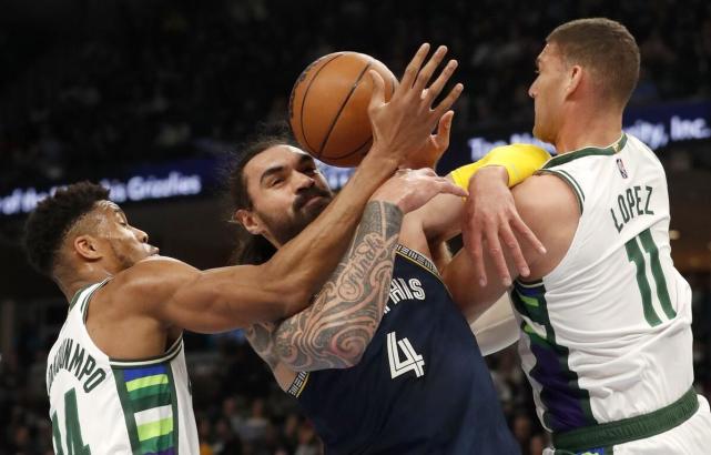 2025年新手游下载篮网队防守崩盘，惨遭对手狂轰猛炸，可能无法成功准备.