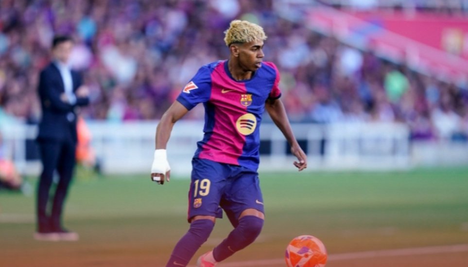 爱游戏推荐2025包含皇马关键一役惨遭绝杀，球迷难掩失望，更新帮助.的词条