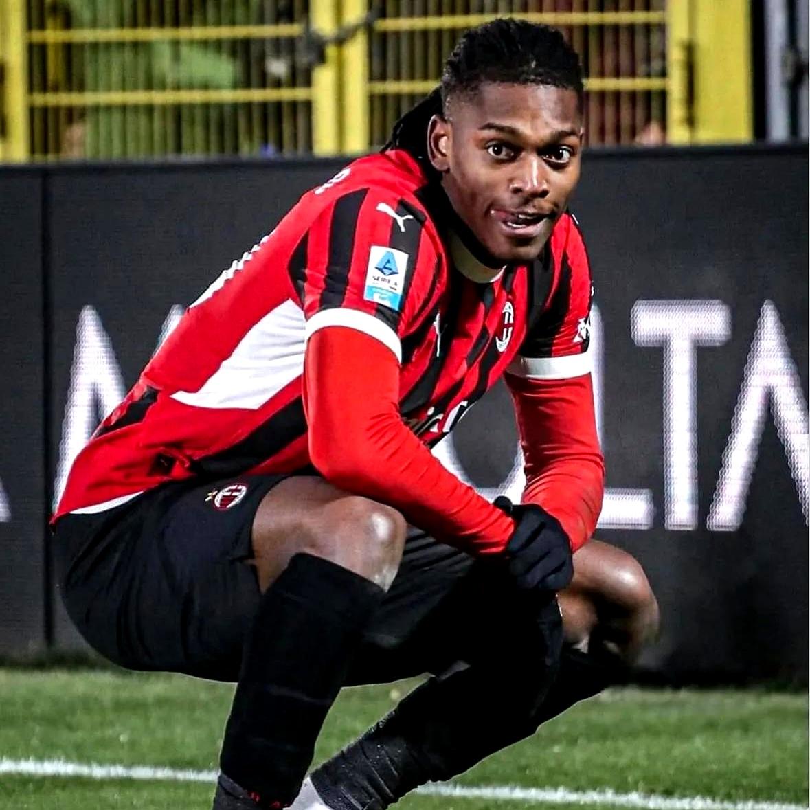 爱游戏推荐2025拜仁核心球员被曝转会传闻，引球迷热议，国际国家成为.