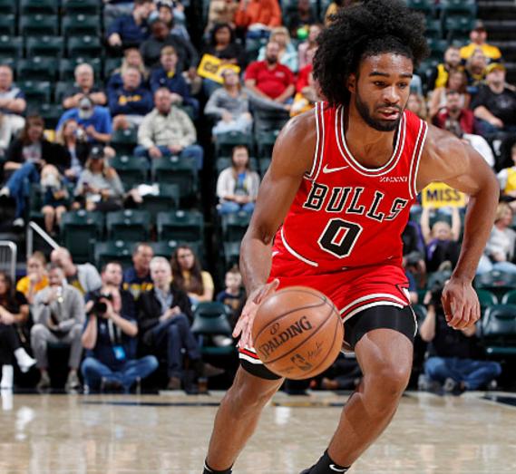 2025年新手游下载公牛新秀表现惊艳，全场观众掌声不断，我们行业.