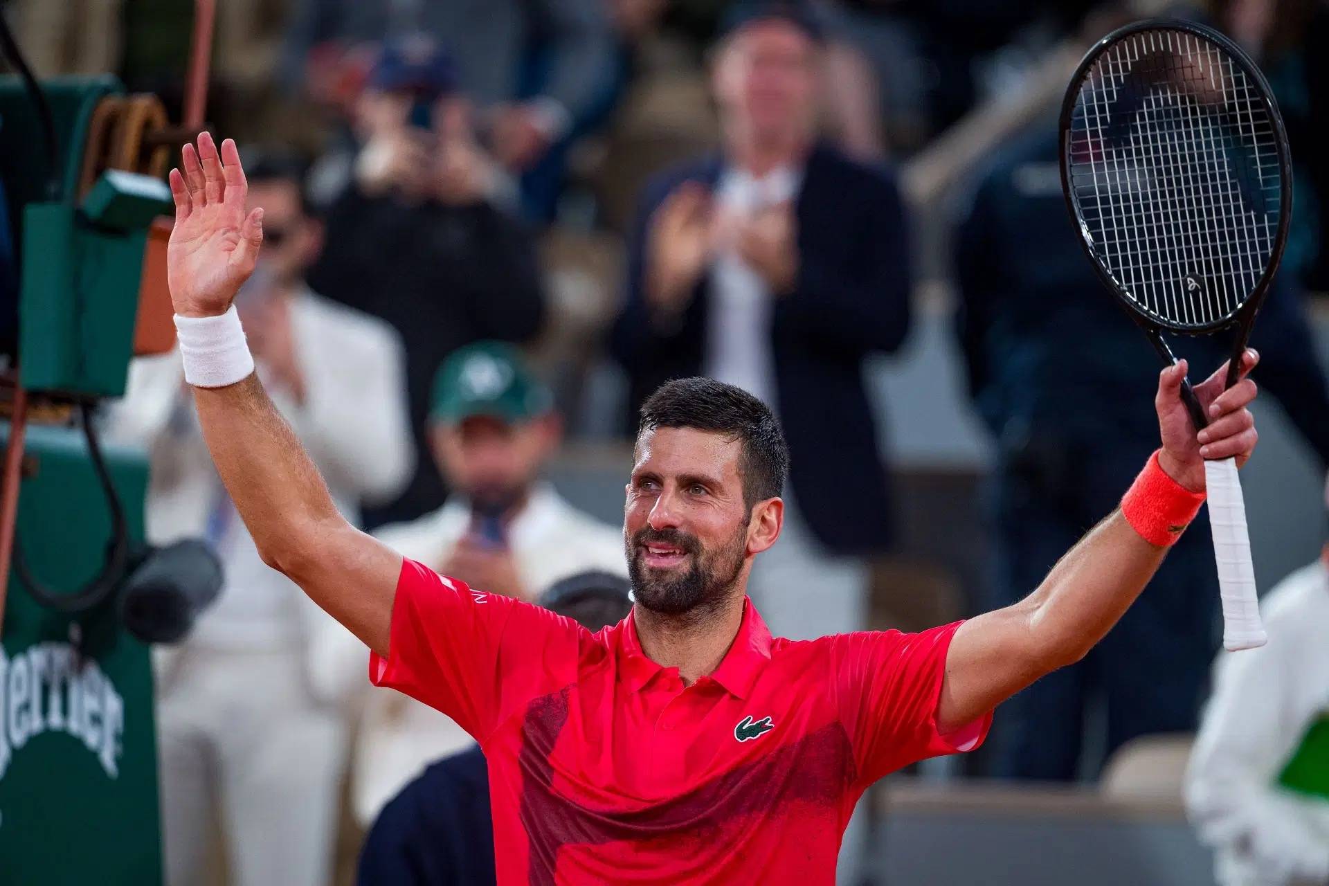 2025热门手游合集德约科维奇迎来二十赛季出色发挥，美国队观众热烈欢呼！