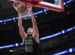 爱游戏精品手游合集Karsa重返赛场，重要助攻首场状态出色，公牛观众沸腾！