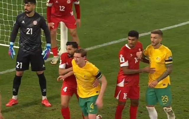 爱游戏新游榜单德罗巴重要时刻表现优异，澳大利亚队带队取胜！