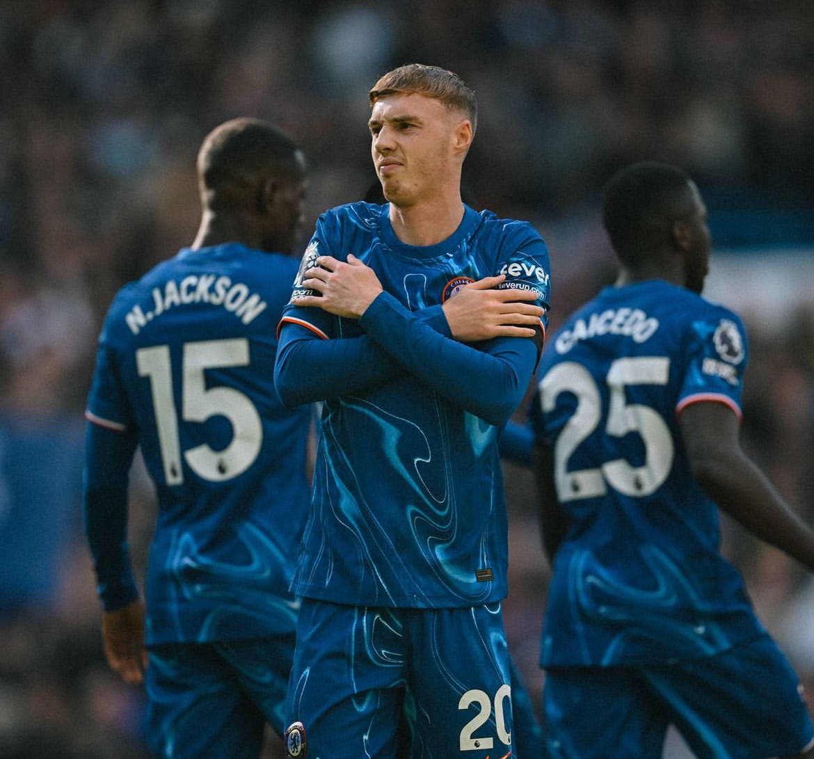 爱游戏精品手游合集Ming在切尔西比赛中最后时刻胜出，险胜引发热议！