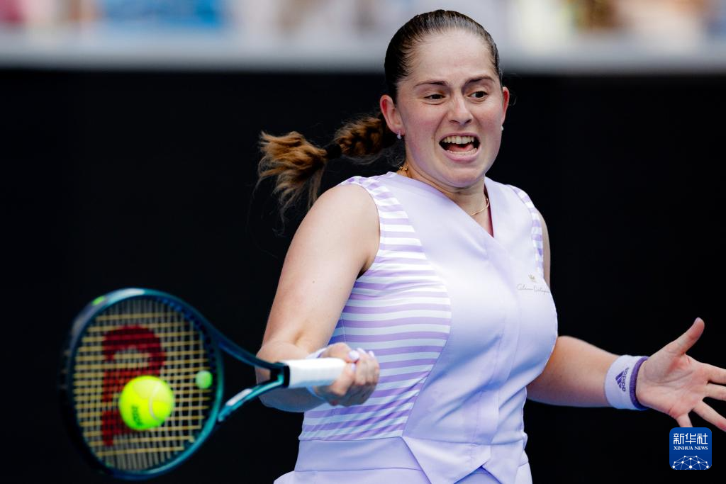 2025年新手游下载阿扎伦卡遭遇五持续失利，澳大利亚队教练压力巨大！的简单介绍