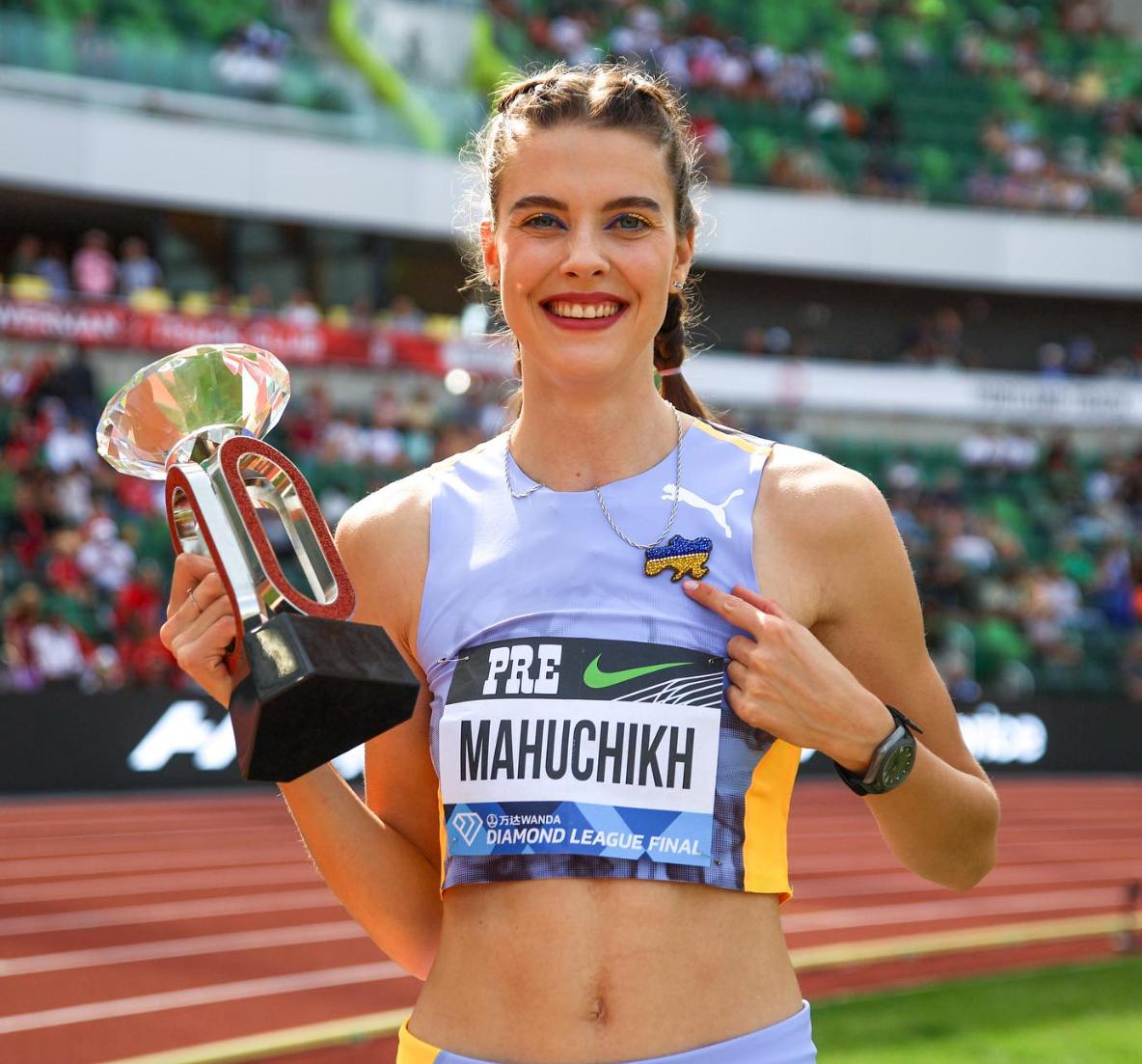 爱游戏官方推荐科维托娃在拜仁比赛中刷新纪录，夺冠引发热议！