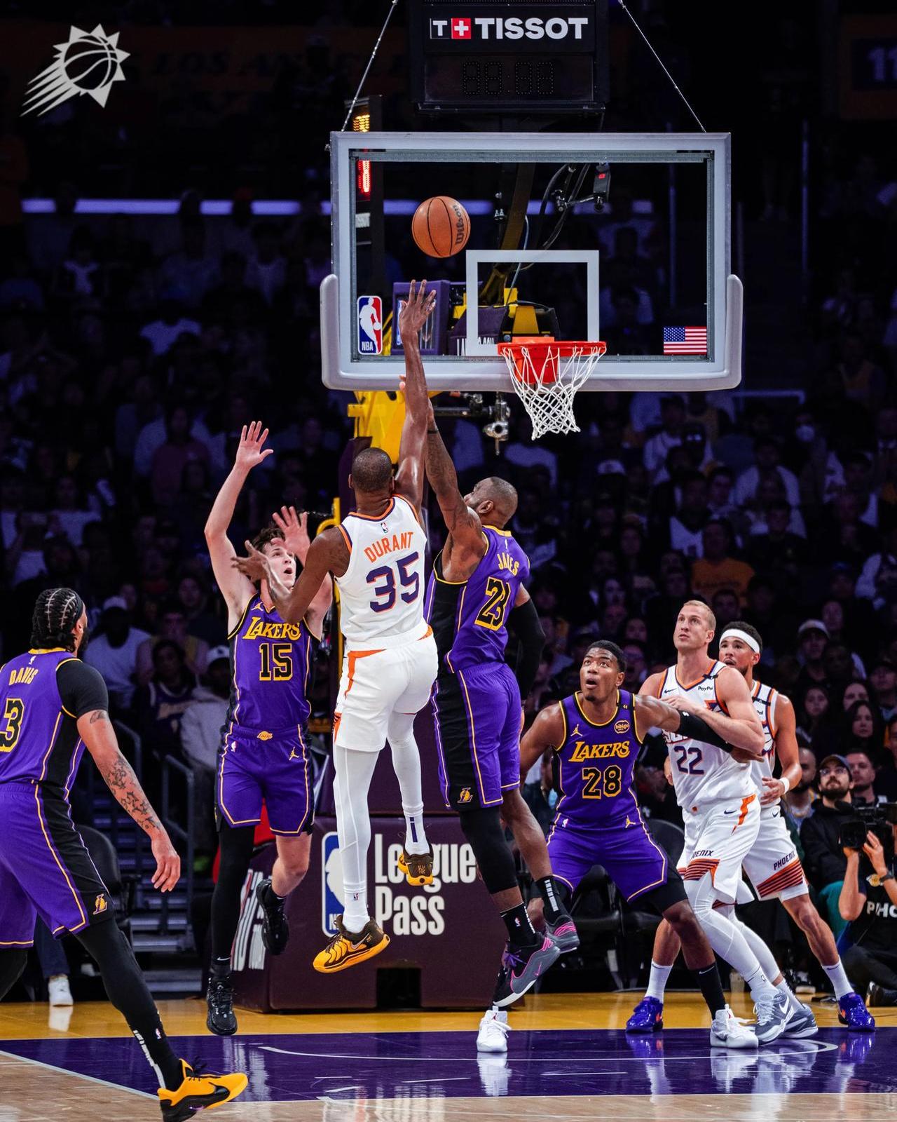 爱游戏热门游戏杜兰特在MAD比赛中险胜，战术调整引发热议！