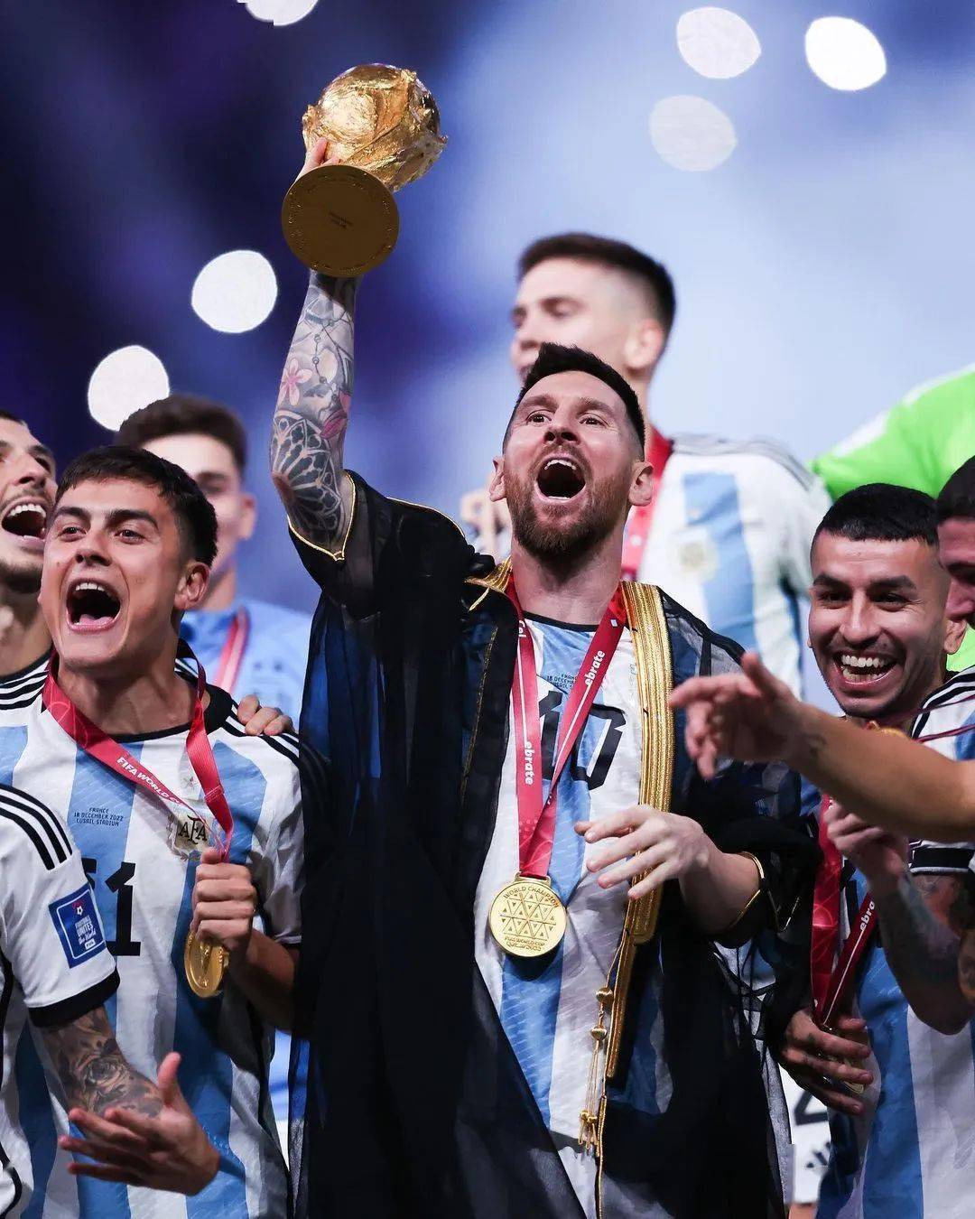 爱游戏APP推荐梅西重要时刻大比分获胜，塞尔维亚队带队取胜！