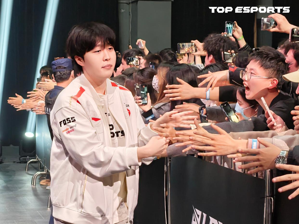 2025年新手游下载凯恩新星出色发挥表现突出，TES前途光明！(凯恩怎么样)