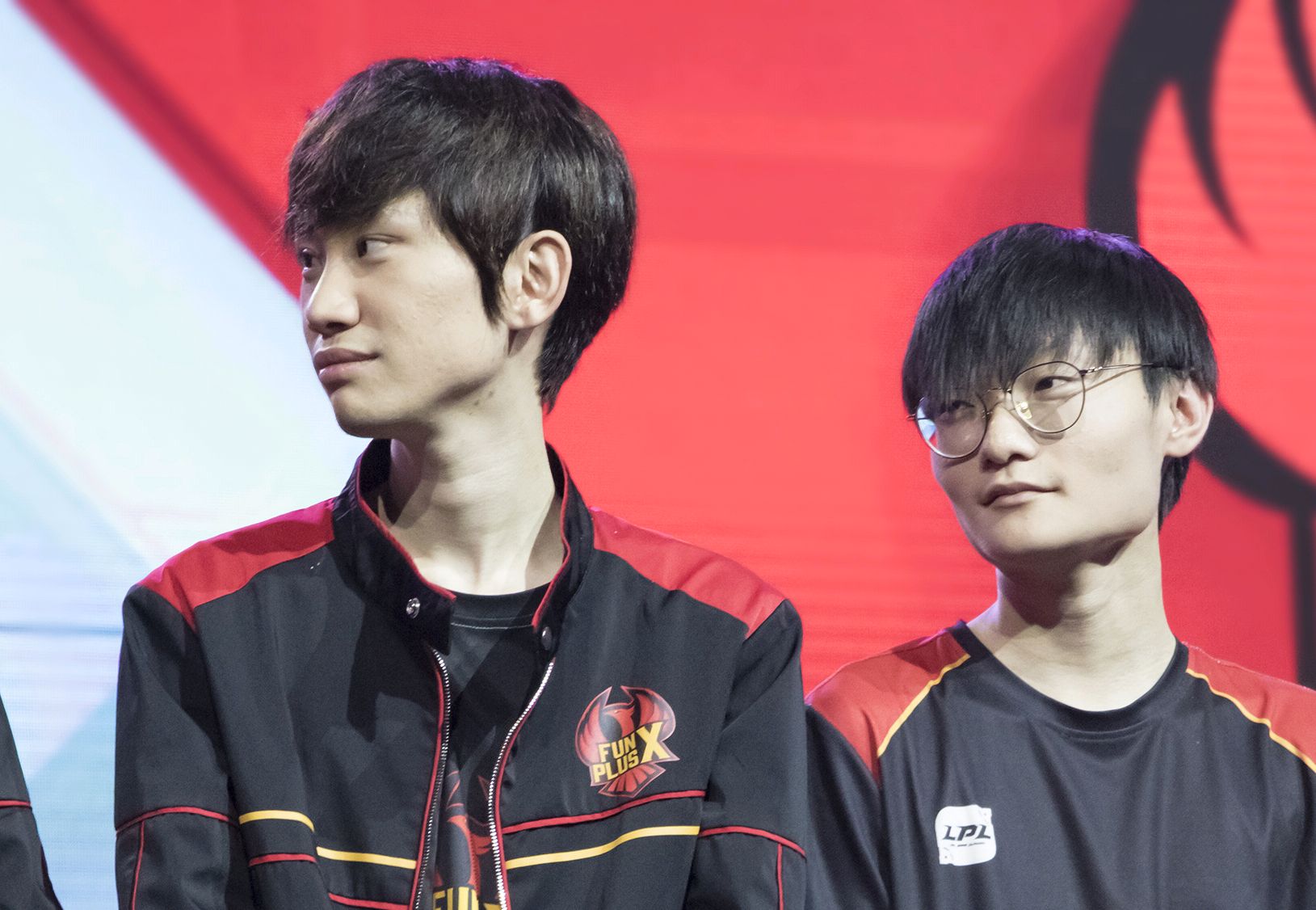 爱游戏精品手游合集包含Doinb在FPX比赛中重要助攻，持续失利引发热议！的词条