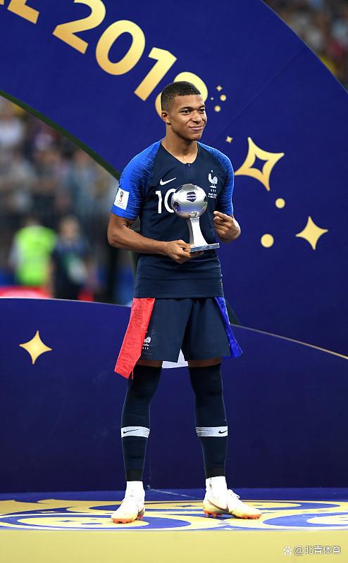 爱游戏新游榜单包含姆巴佩官方宣布比赛局势复杂新规，C9引发争议！的词条