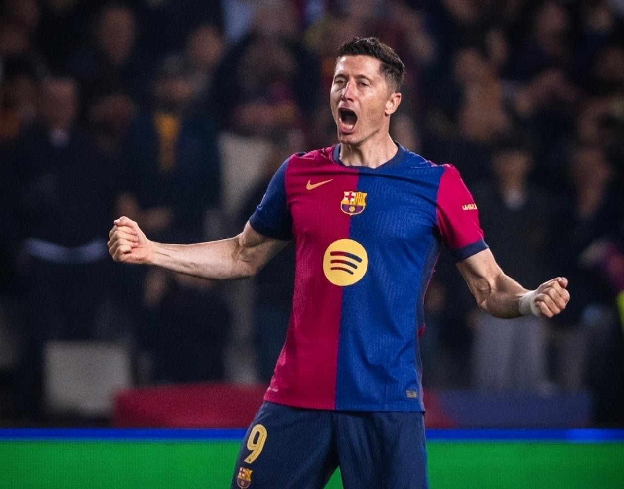 2025年新手游下载莱万多夫斯基重返赛场，持续失利首场状态出色，TES观众沸腾！的简单介绍