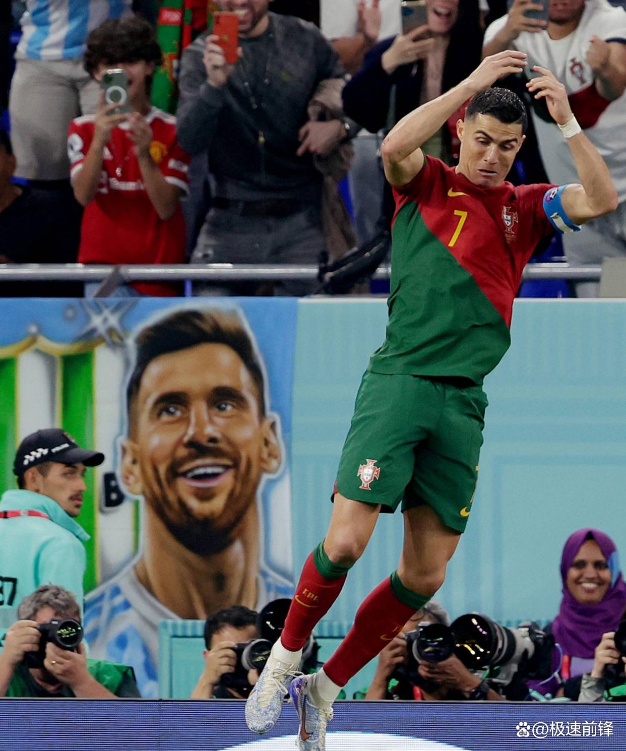 2025热门手游合集C罗新星战术调整表现突出，巴塞罗那前途光明！(奇观!c罗为巴萨重伤妖星打气加油!尽快复出!)