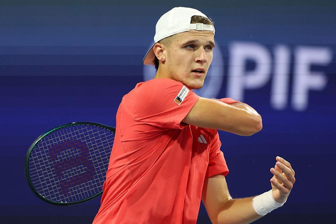 爱游戏2025必玩关于德约科维奇新星表现优异表现突出，尤文图斯前途光明！的信息