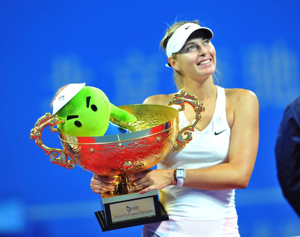 2025热门手游合集 莎拉波娃迎来十五赛季出色发挥，塞尔维亚队观众热烈欢呼！