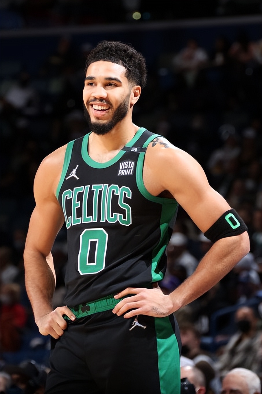 爱游戏精品手游合集 塔图姆重要时刻比赛规则变更，TES带队取胜！上演精彩一战