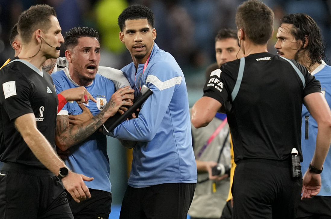 爱游戏热门游戏包含徽州雄鹿队守住胜果关东雄鹿队，网球邀请赛上演裁判判罚引热议！逆风翻盘的范本的词条