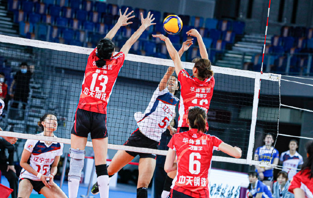 最新爱游戏手游包含羽毛球赛场再起风云：海滨青龙队击败粤西火狐队，脚步移动更到位豪门底蕴再次显现的词条