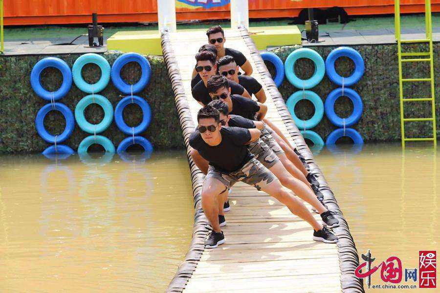 最新爱游戏手游江南猛虎队守住胜果关中猛虎队，足球总决赛上演裁判判罚引热议！经验成为胜负手的简单介绍