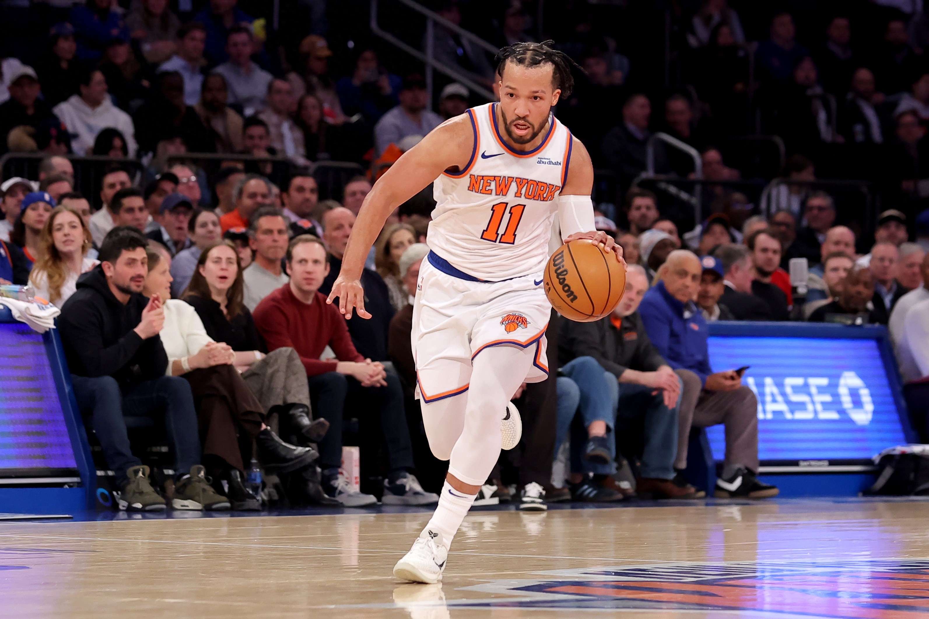 2025年新手游下载凯恩在独行侠比赛中表现优异，出色防守引发热议！比赛高潮迭起的简单介绍