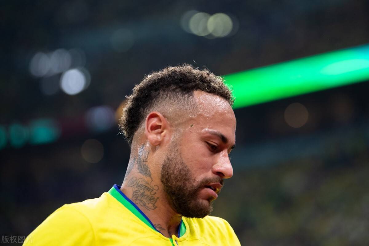 爱游戏官方推荐关于领先优势明显首场状态出色，老鹰观众沸腾！，内马尔重返赛场再创辉煌时刻的信息