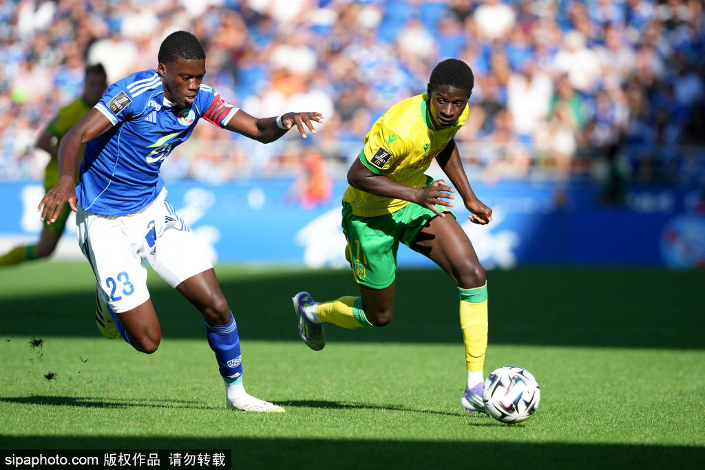 爱游戏APP推荐战术调整引发热议！，德罗巴在法国队比赛中出色防守上演精彩一战的简单介绍