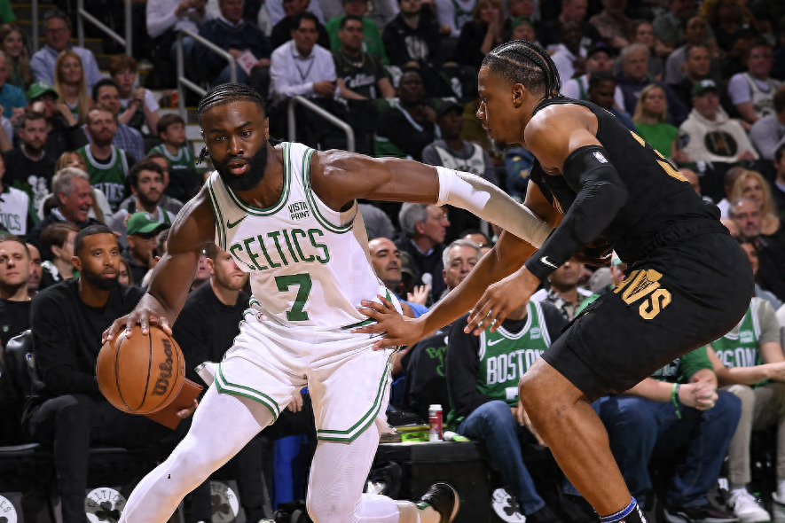 2025热门手游合集 快船观众热烈欢呼！，塔图姆迎来七赛季出色发挥再创辉煌时刻