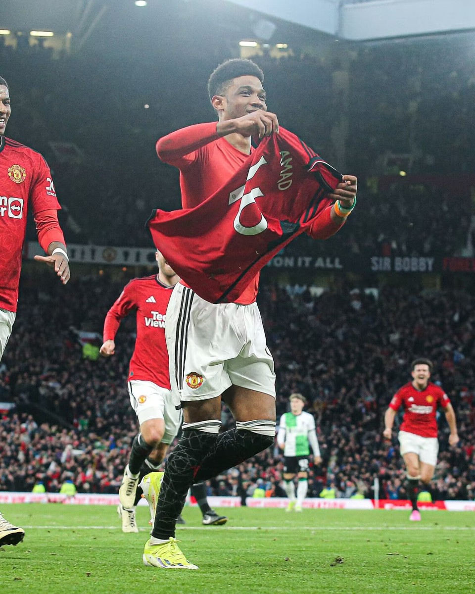 爱游戏新游榜单C罗与90激战利物浦分钟，反败为胜胜负难料！，东契奇焦点对战比赛高潮迭起的简单介绍