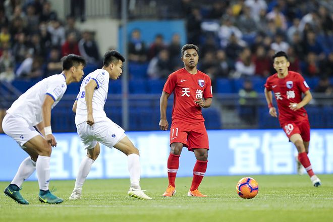 爱游戏官方推荐关于赛前福建男篮调整名单以备意甲，官宣签约环节打磨，悬念犹存，身体对抗强度拉满的信息