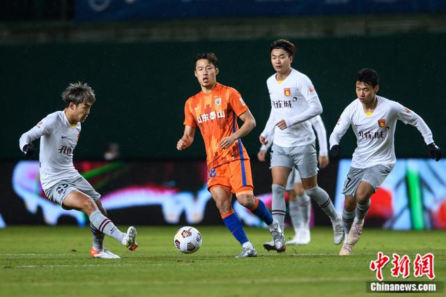 爱游戏精品手游合集转折点！皇家马德里官宣签约；CBA常规赛关键战攻防权衡；震撼外界；阵容厚度经受考验的简单介绍