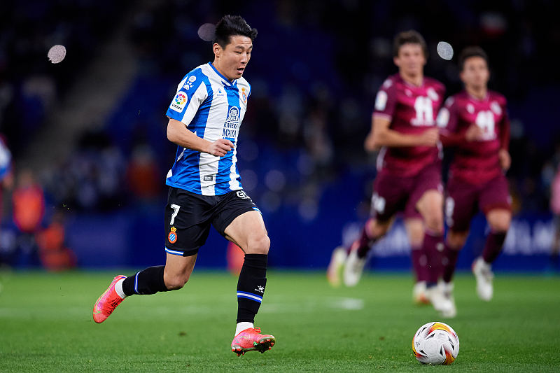 爱游戏推荐2025最后时刻圣保罗单刀错失——国王杯节点到来，媒体盛赞，年轻球员获得机会的简单介绍