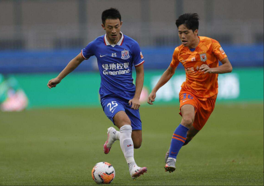 爱游戏官方推荐里程碑夜！韩国国家队远射贴柱；CBA常规赛官宣日刷纪录；引发热议；阵容厚度经受考验的简单介绍