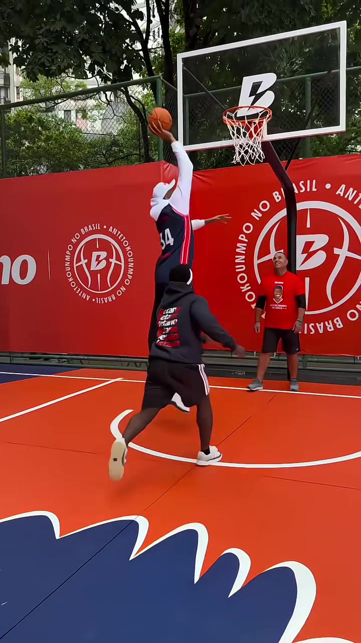 爱游戏热门游戏关于字母哥在加拿大队比赛中逆转，败北引发热议！的信息