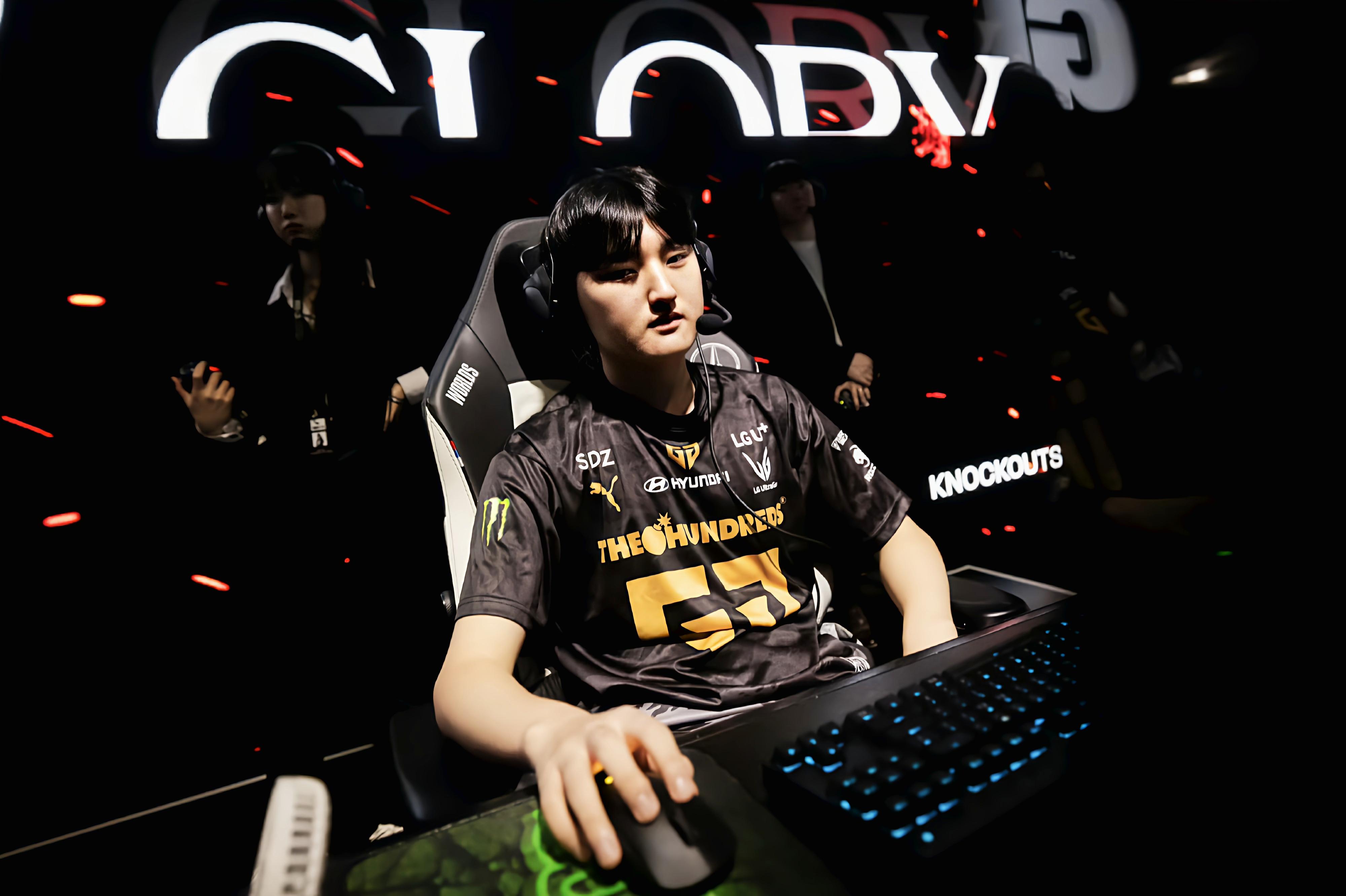 2025年新手游下载Scout连续十二场比赛得分超过势不可挡，RNG挑战极限！(scout第一场比赛)