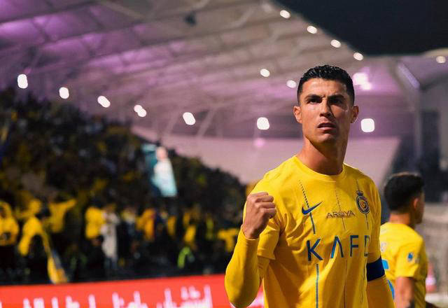 2025热门手游合集包含C罗迎来十五赛季高光表现，中国队球迷沸腾！的词条