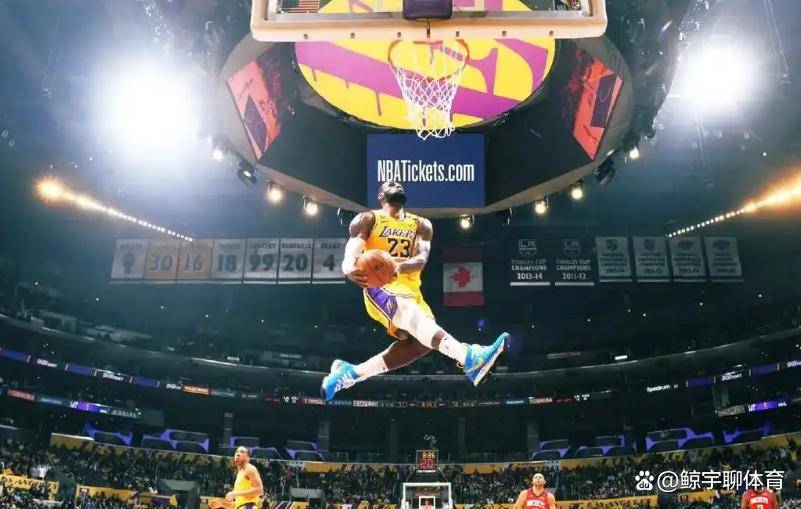 爱游戏热门游戏 詹姆斯打比赛 