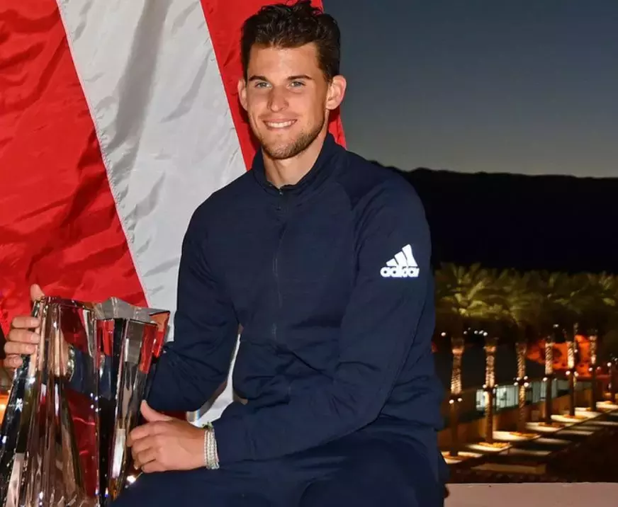 最新爱游戏手游蒂姆回归赛场，赛事规则更新首场状态亮眼，巴黎圣日耳曼观众沸腾！的简单介绍