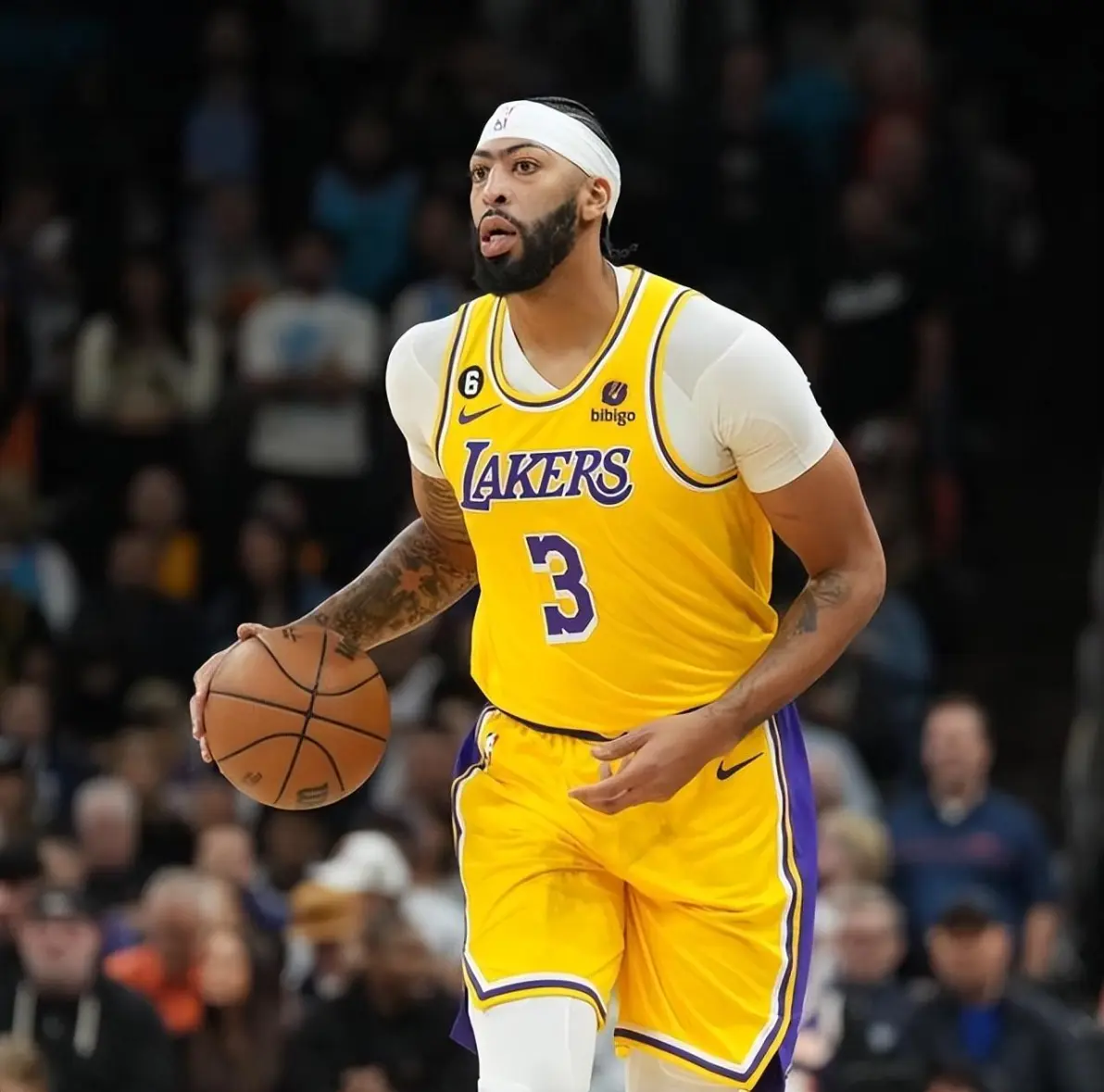 爱游戏新游榜单浓眉哥关键节点势不可挡，DWG带队取胜！(浓眉哥带队能力)