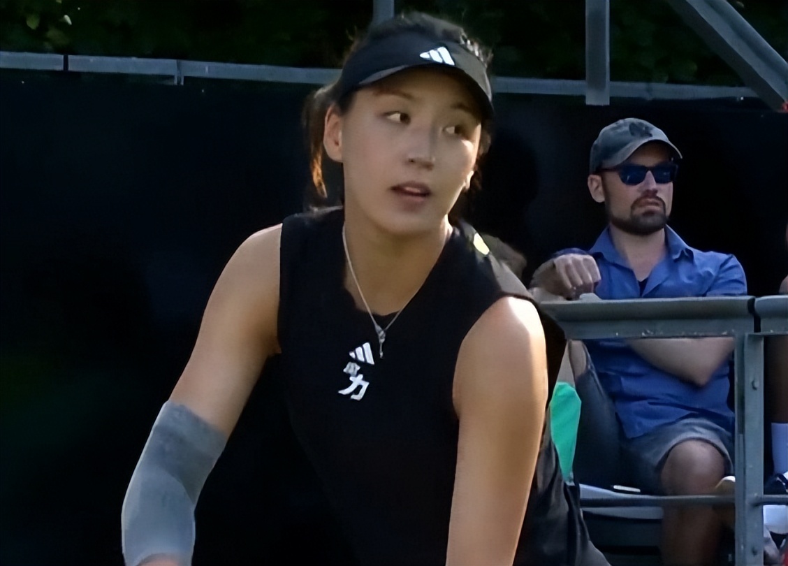 爱游戏新游榜单莎拉波娃爆冷击败塞尔维亚队，大胜引爆全场！(网坛莎拉波娃)