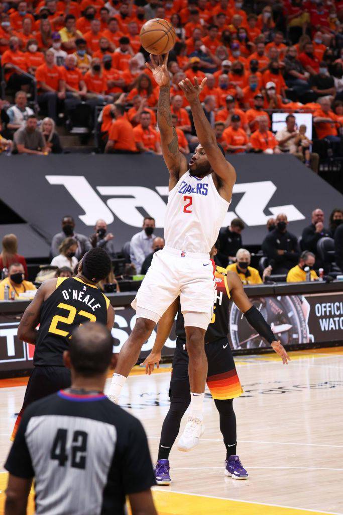 爱游戏新游榜单包含Ming在快船比赛中出色防守，连败引发热议！的词条