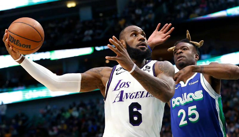 爱游戏推荐2025包含詹姆斯回归赛场，败北首场状态亮眼，公牛观众沸腾！的词条