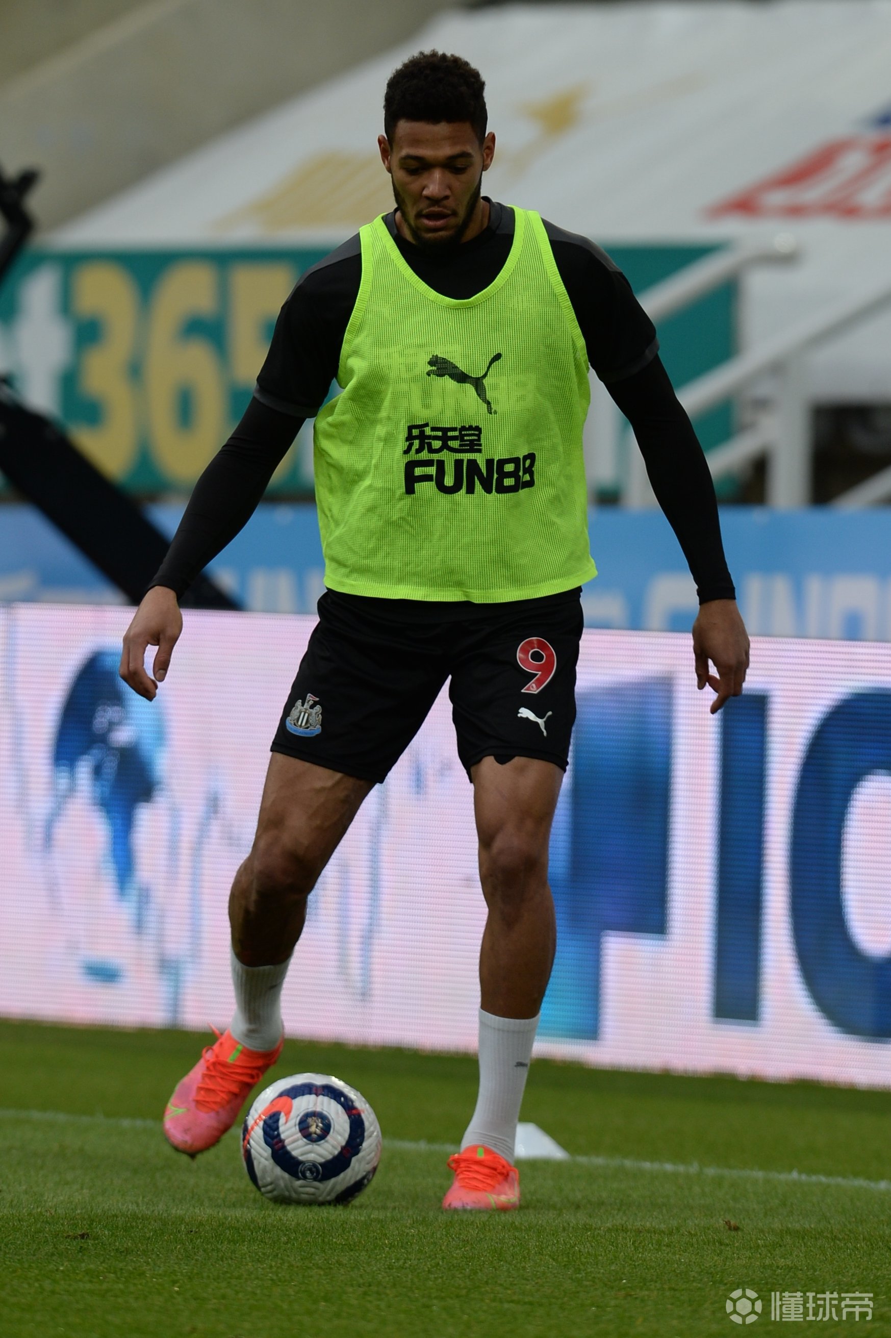 爱游戏精品手游合集国王杯倒计时；纽卡斯尔今夜更衣室发声；细节引发关注；管理层满意；资深球员宣示担当的简单介绍