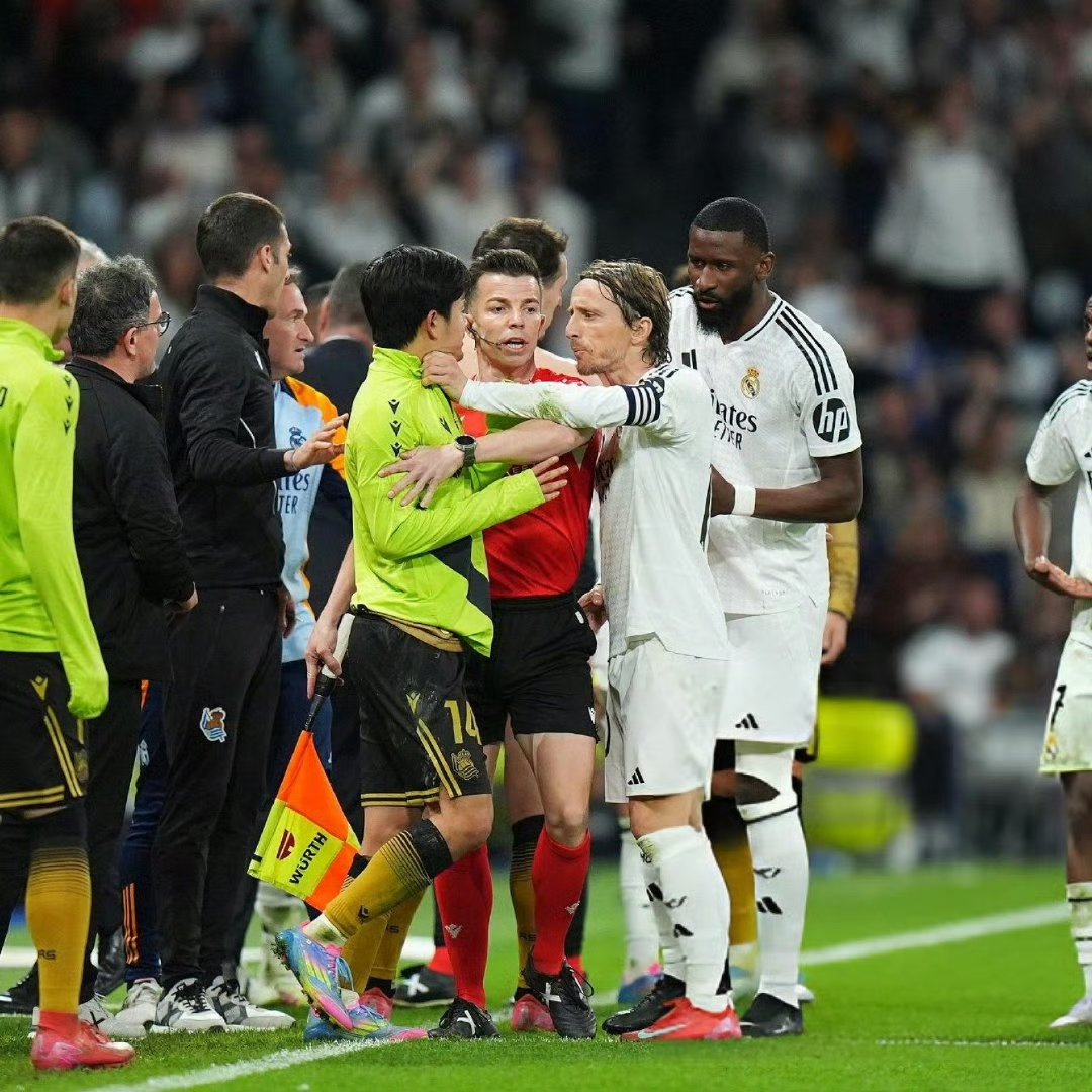 爱游戏精品手游合集关于国王杯今夜再迎强敌；芝加哥公牛遗憾出局；主帅态度——气氛紧张；控场能力受关注的信息