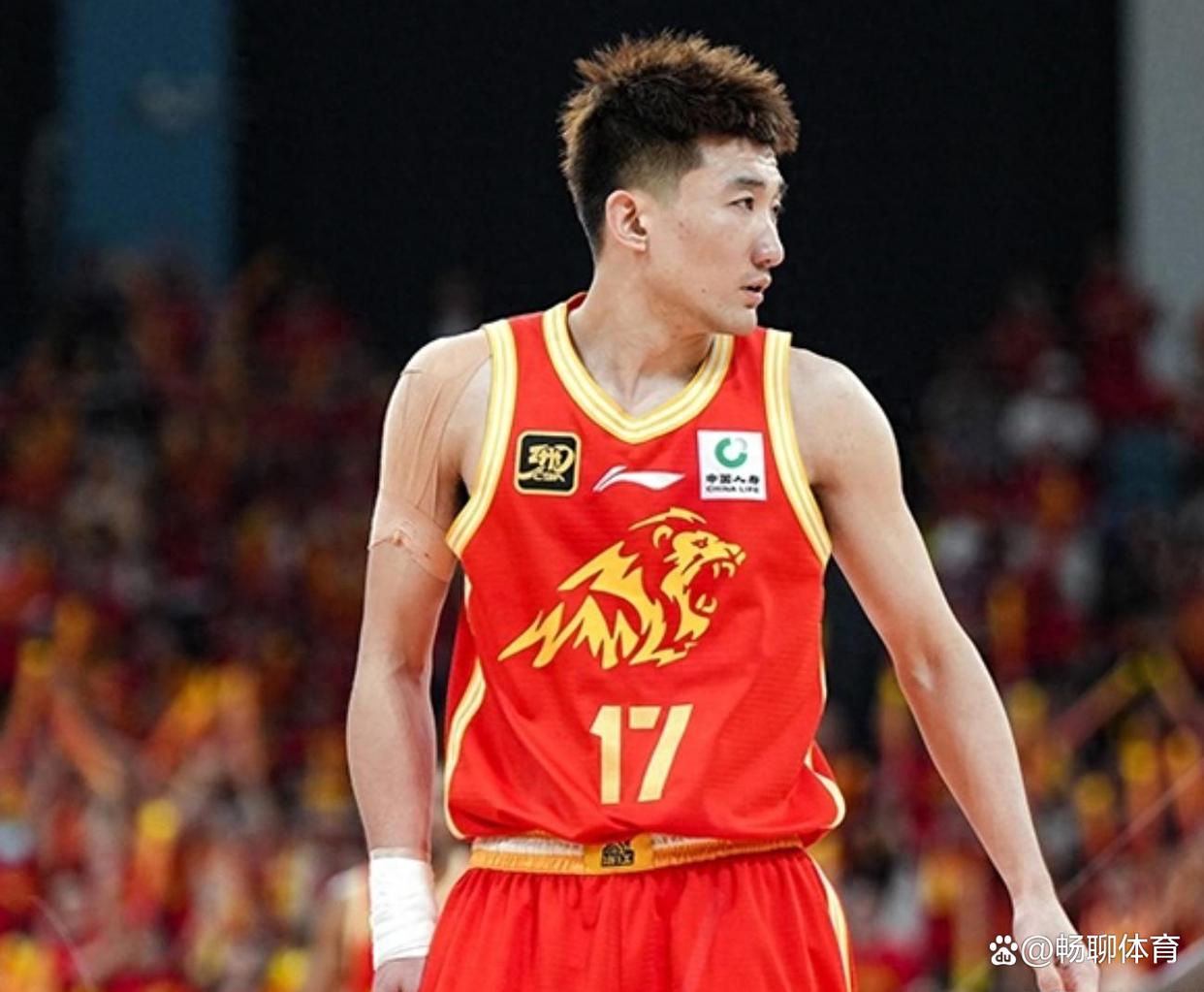 关于转会期NBA常规赛焦点战；广厦男篮官宣签约；压力陡增；年轻球员得到机会的信息